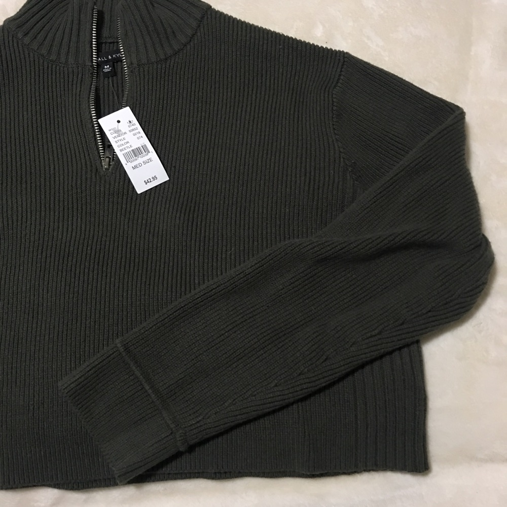 NEW Green Ribbed Half Zip - Picture 8 of 10